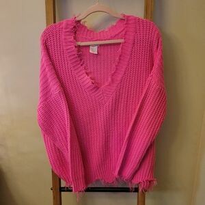 MAIN STRIP BRIGHT PINK FRAYED V-NECK SWESER ight Pink Frayed V-Neck Sweater